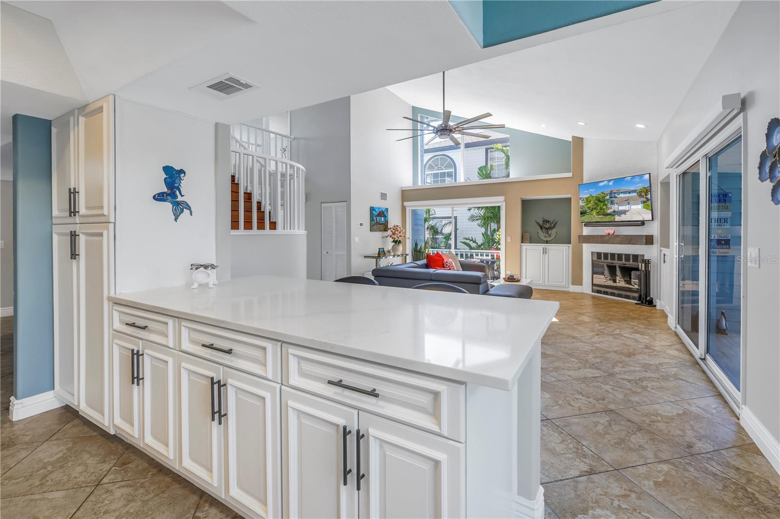 Listing photo id 14 for 7284 Pebble Beach Lane