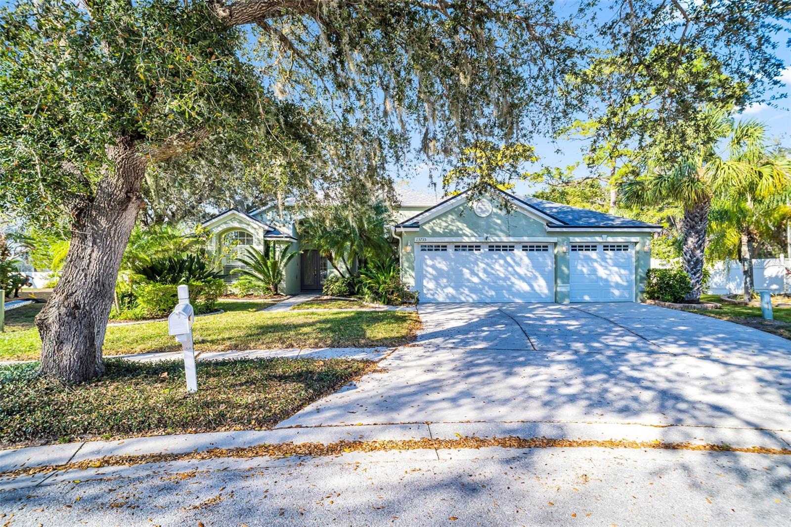 Details for 13735 Antler Point Drive, TAMPA, FL 33626