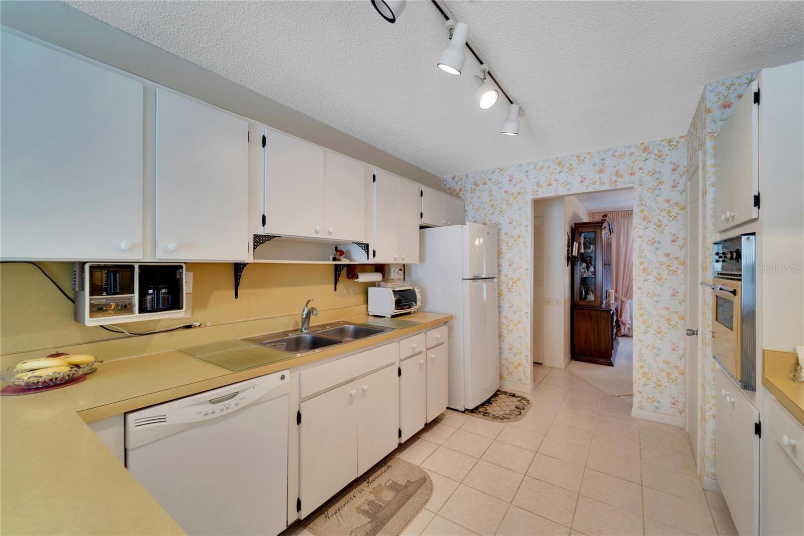 Image 15 of 42 For 612 Allegheny Drive