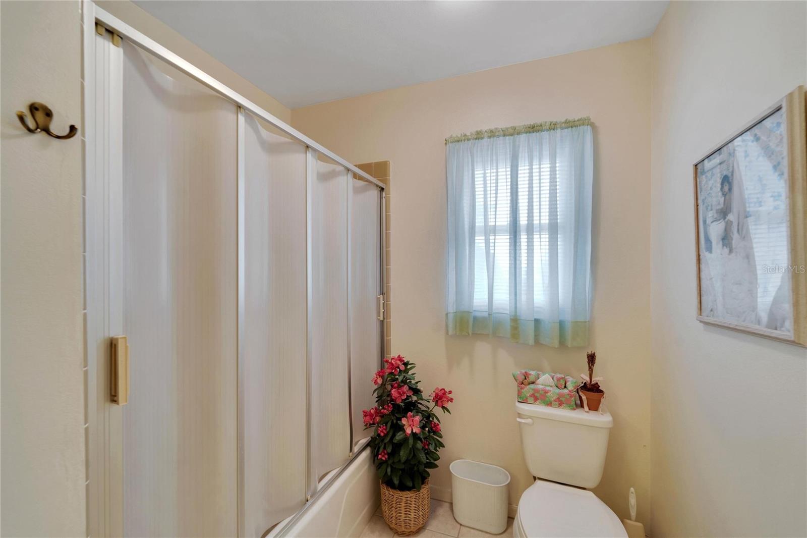 Image 36 of 42 For 612 Allegheny Drive