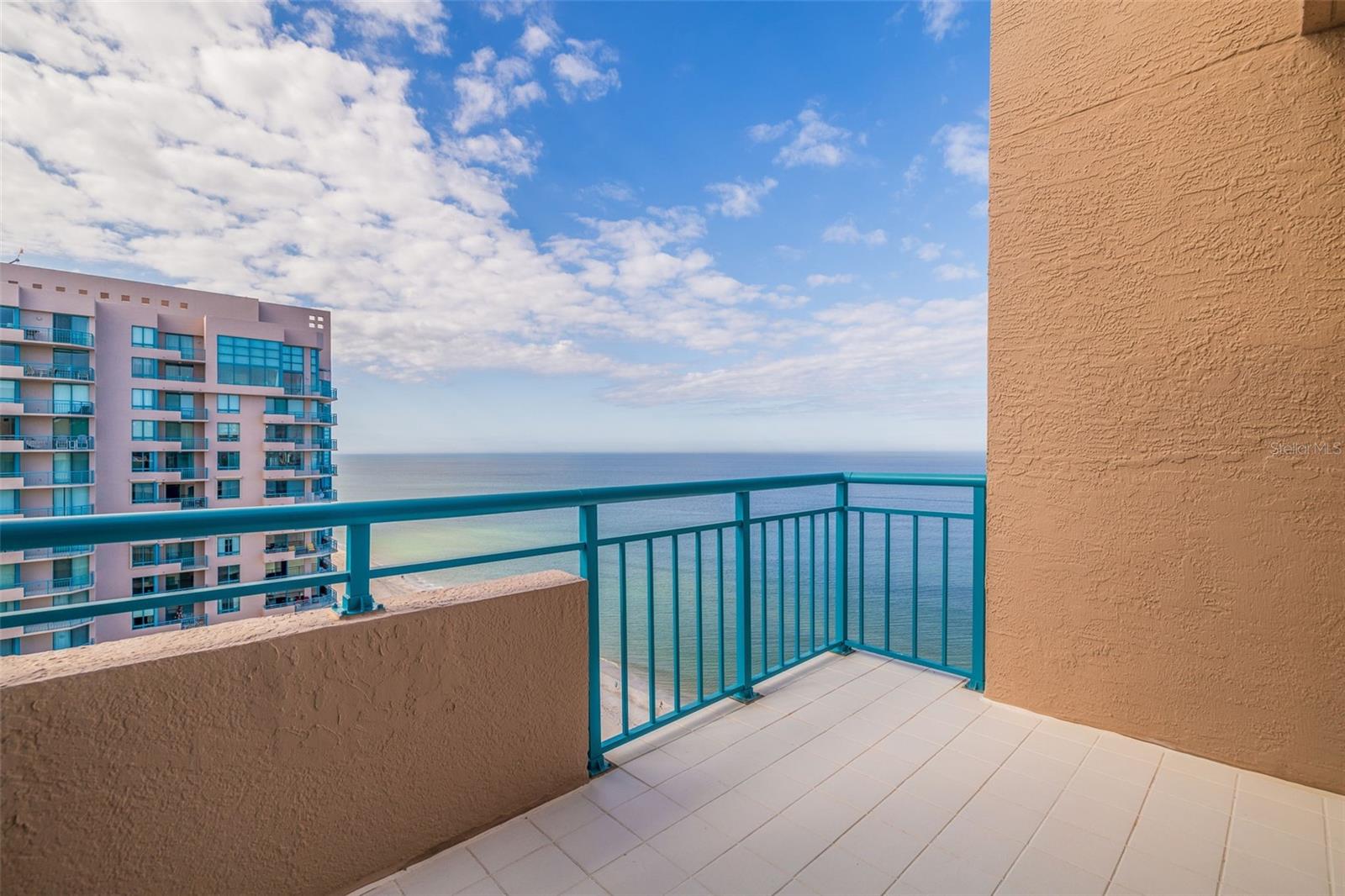 Image 58 of 90 For 1520 Gulf Boulevard Ph1, Unit