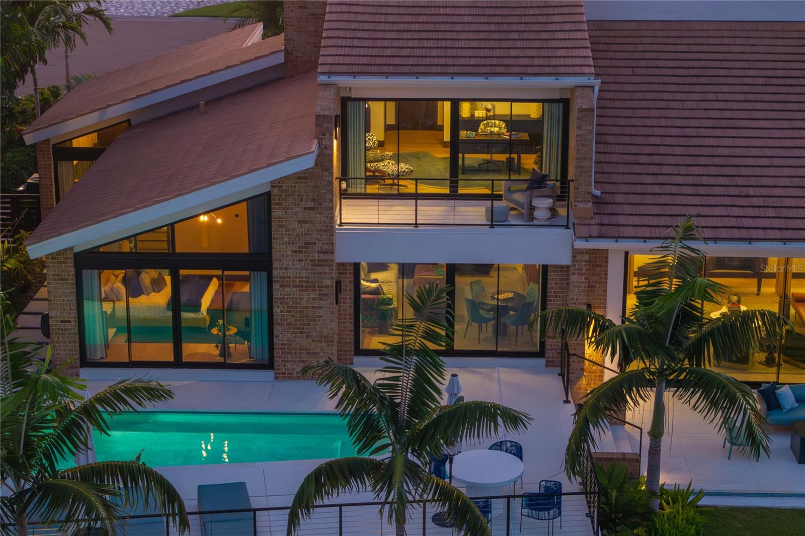 Listing photo id 78 for 4900 59th Avenue S