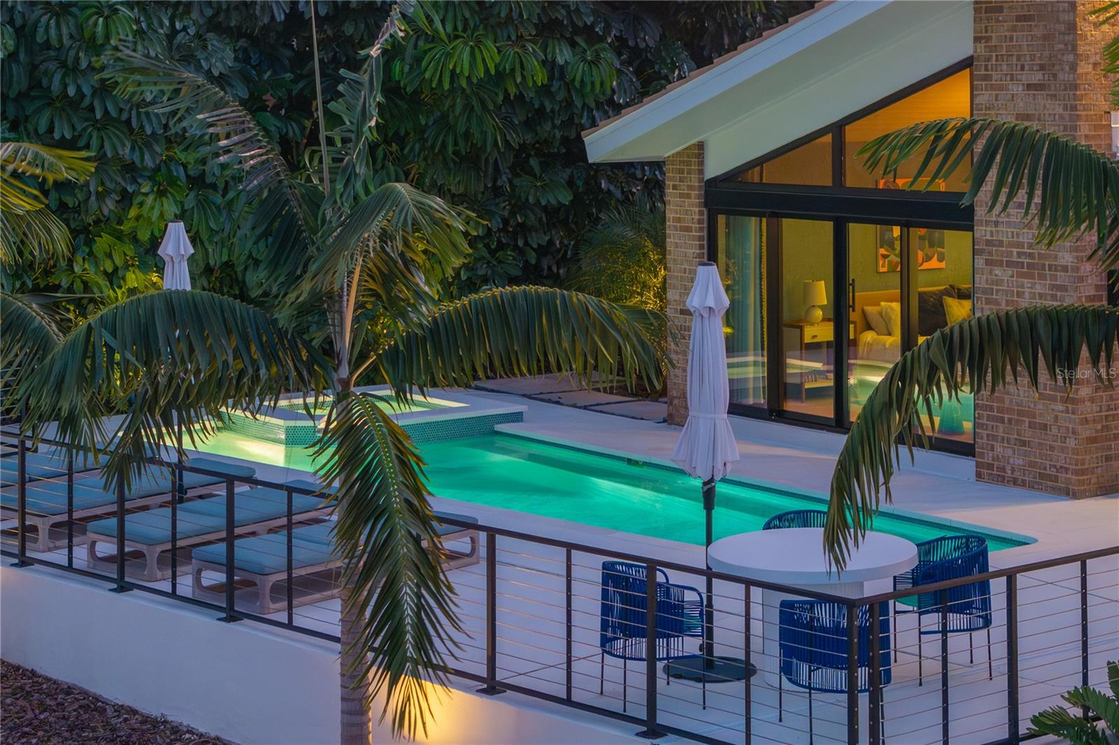 Listing photo id 88 for 4900 59th Avenue S