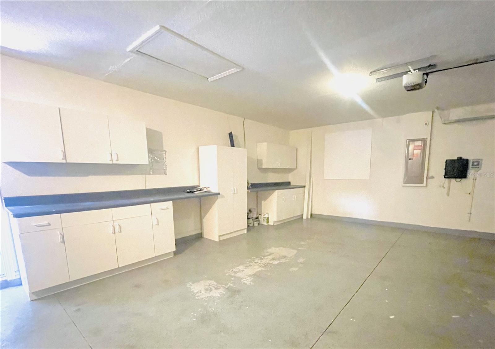 Image 26 of 52 For 10904 Summerton Drive