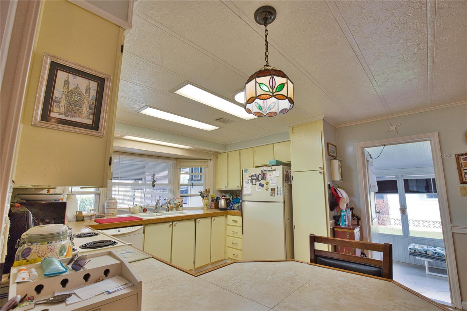 Image 18 of 94 For 708 Sanchez Circle