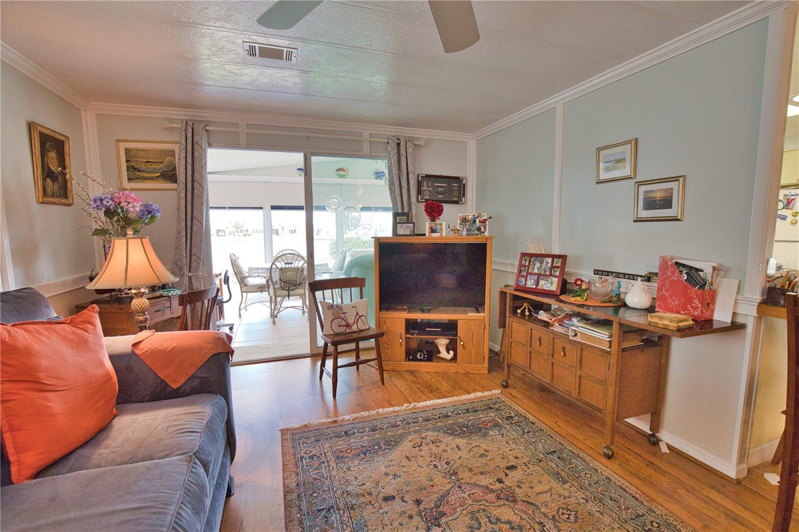 Image 24 of 94 For 708 Sanchez Circle