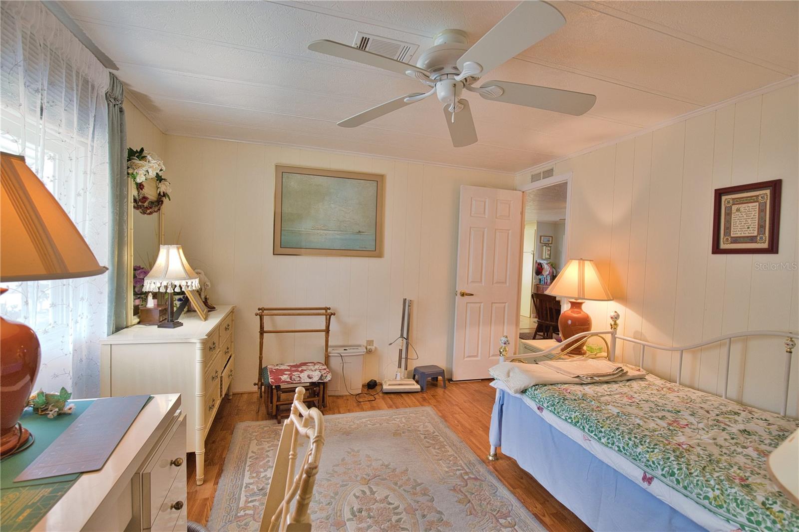 Image 34 of 94 For 708 Sanchez Circle