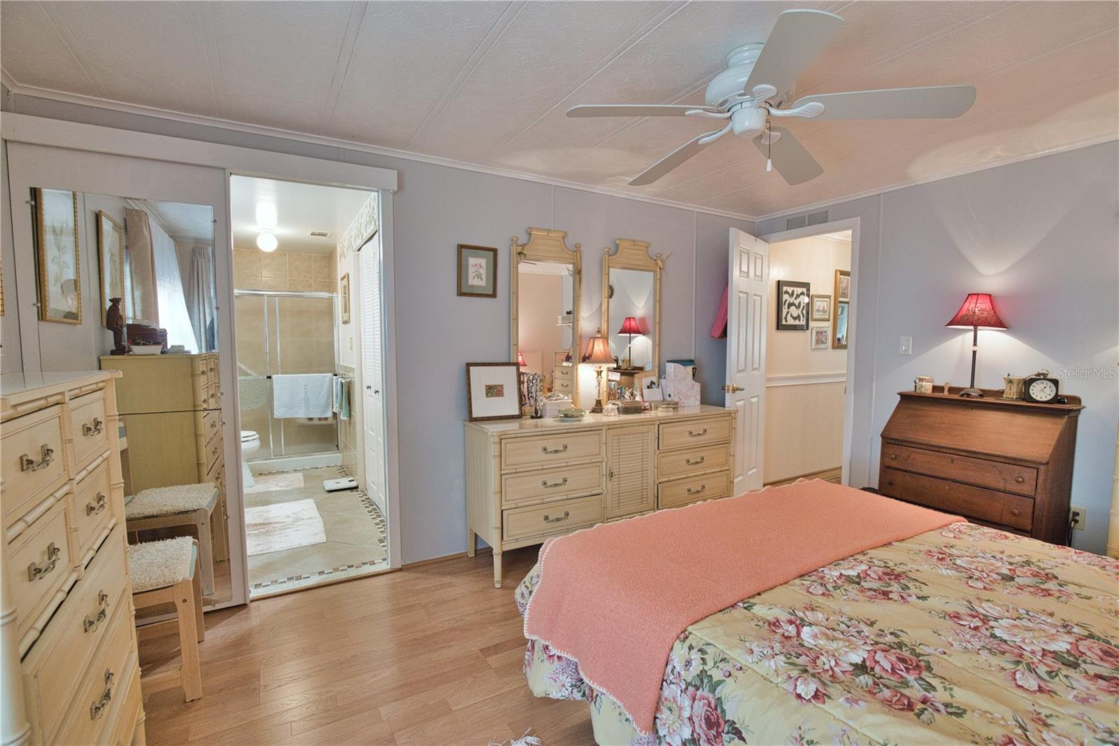 Image 37 of 94 For 708 Sanchez Circle