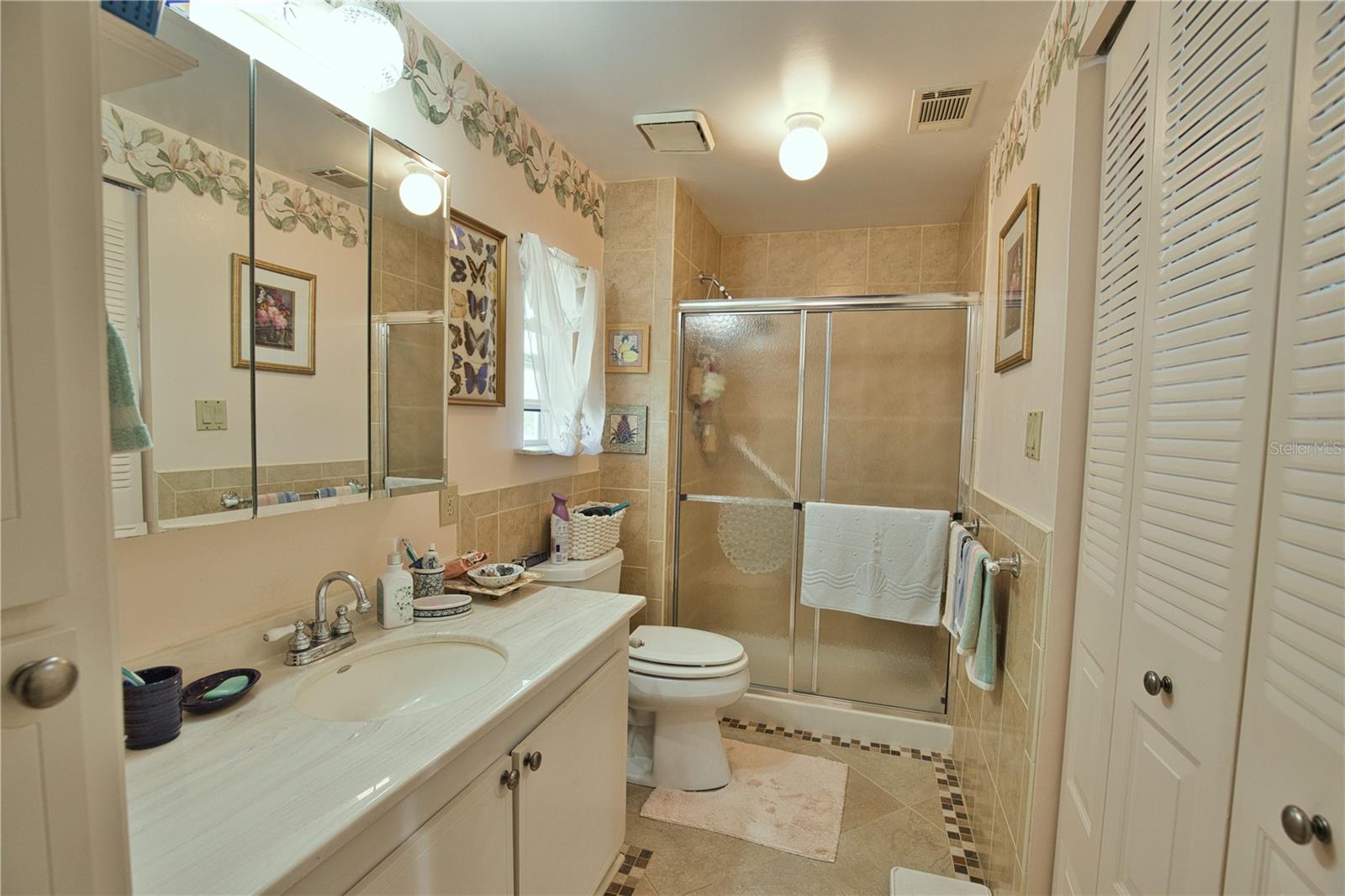 Image 38 of 94 For 708 Sanchez Circle