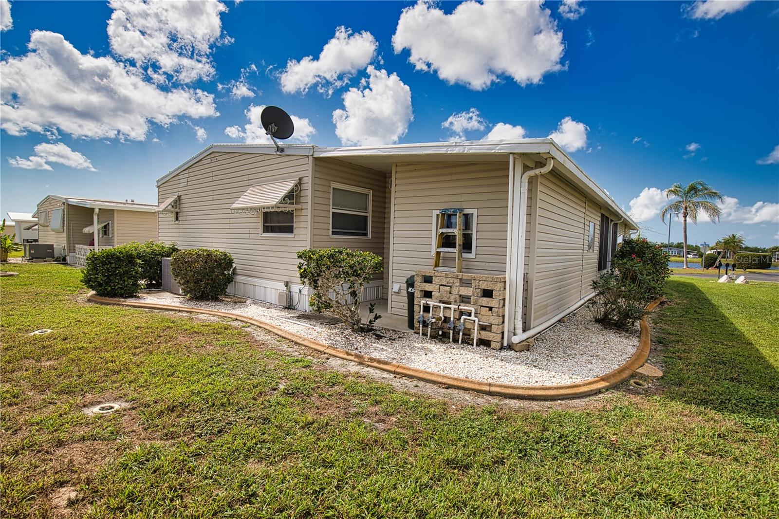 Image 41 of 94 For 708 Sanchez Circle