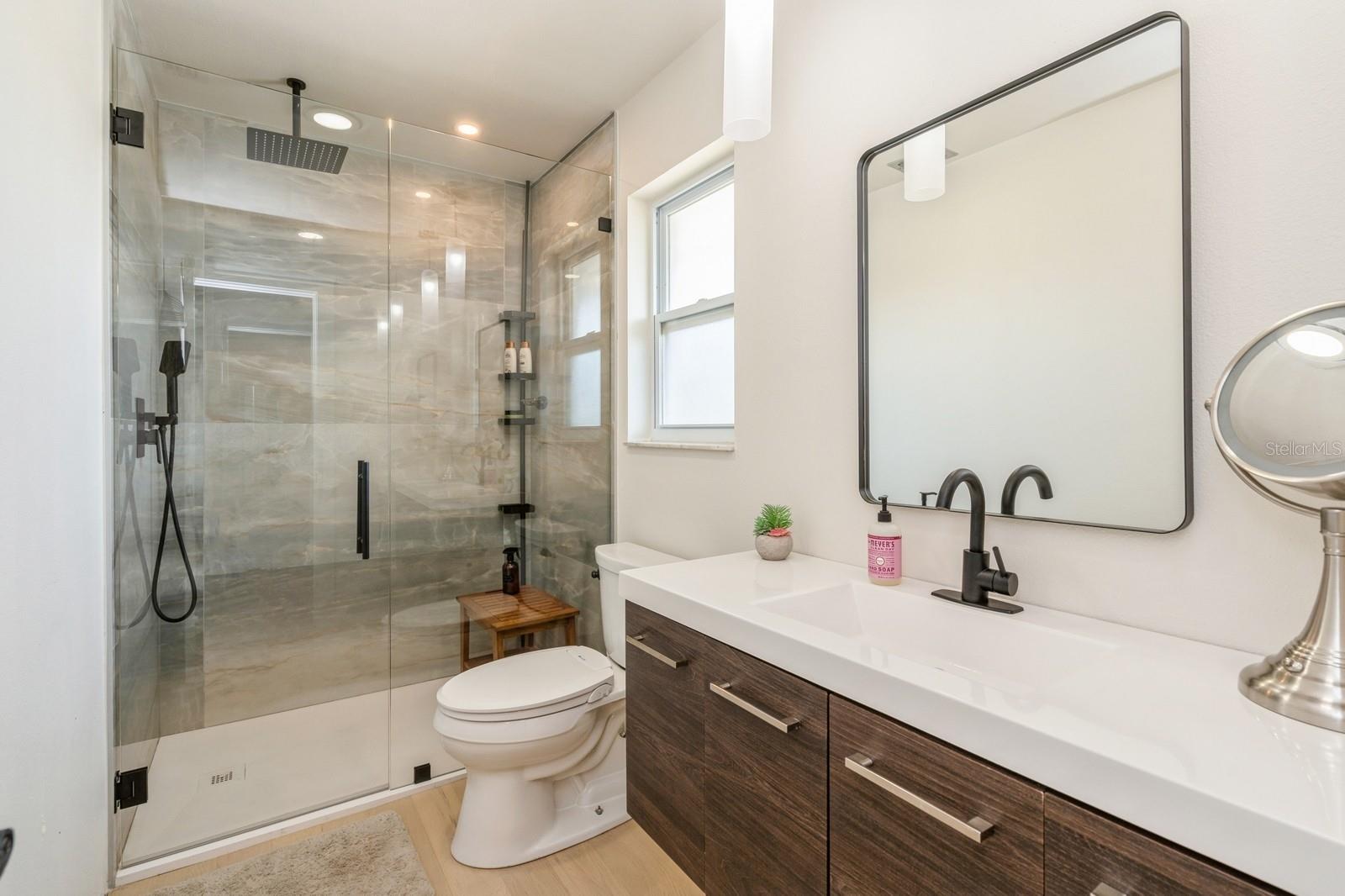 Image 24 of 46 For 2821 Coral Way
