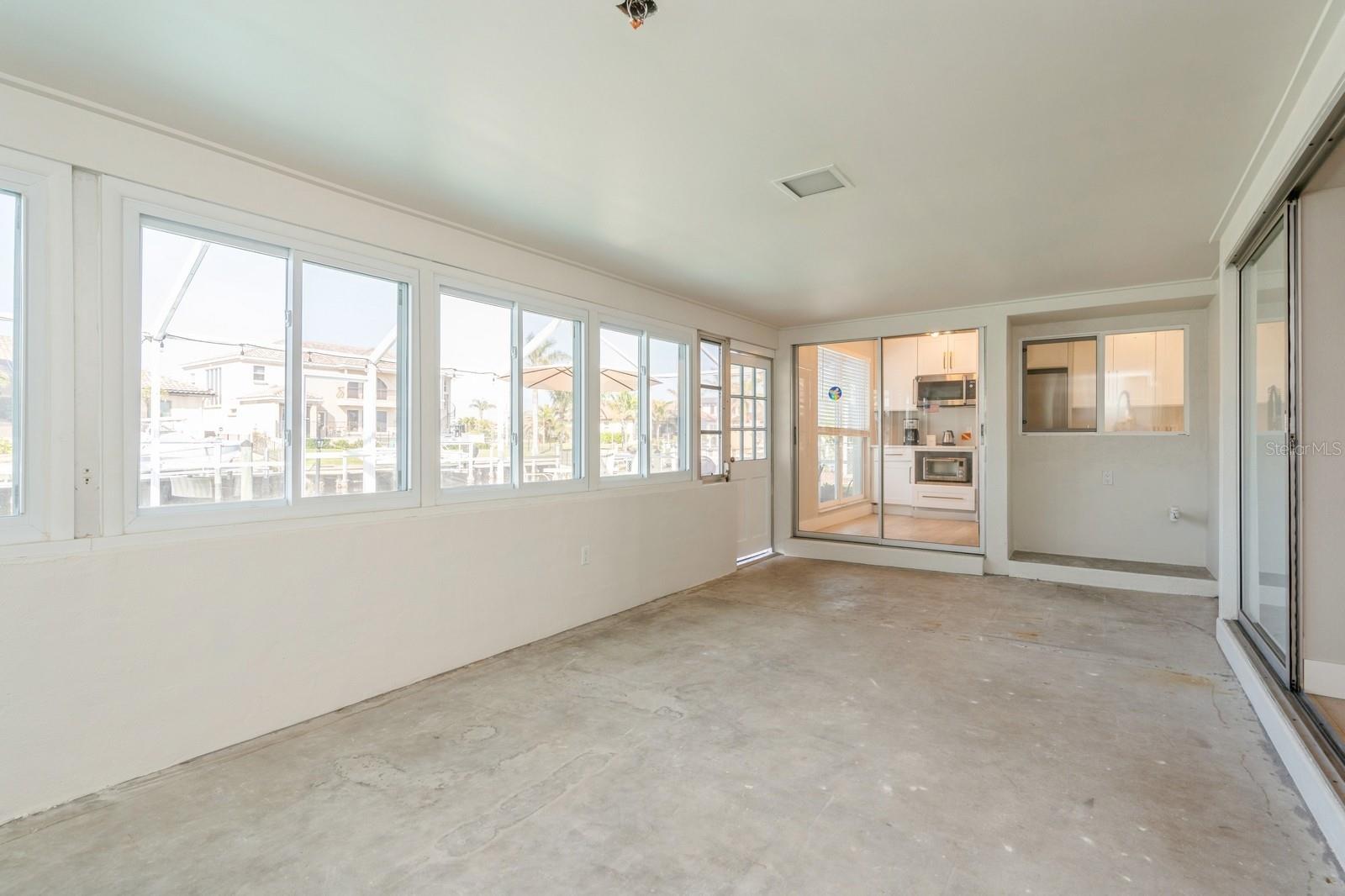 Image 38 of 46 For 2821 Coral Way