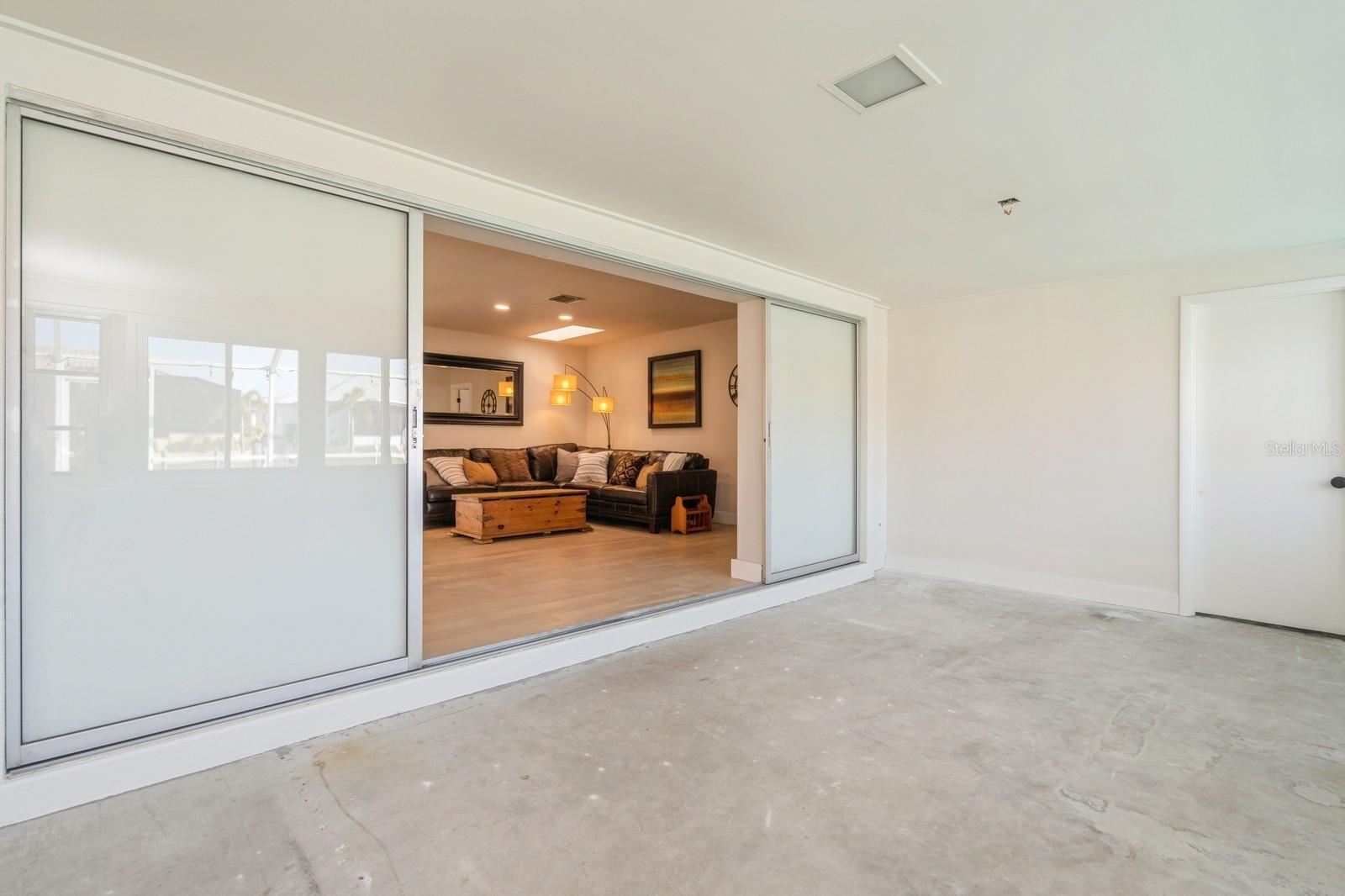 Image 40 of 46 For 2821 Coral Way