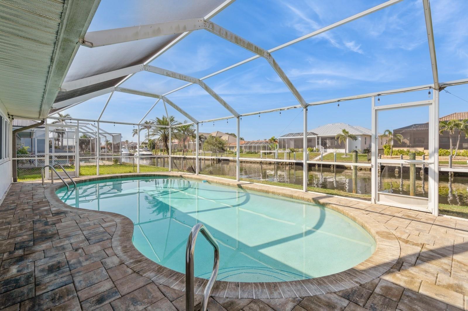 Image 5 of 46 For 2821 Coral Way