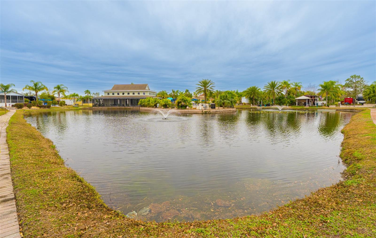 Image 36 of 50 For 6770 Amanda Vista Circle