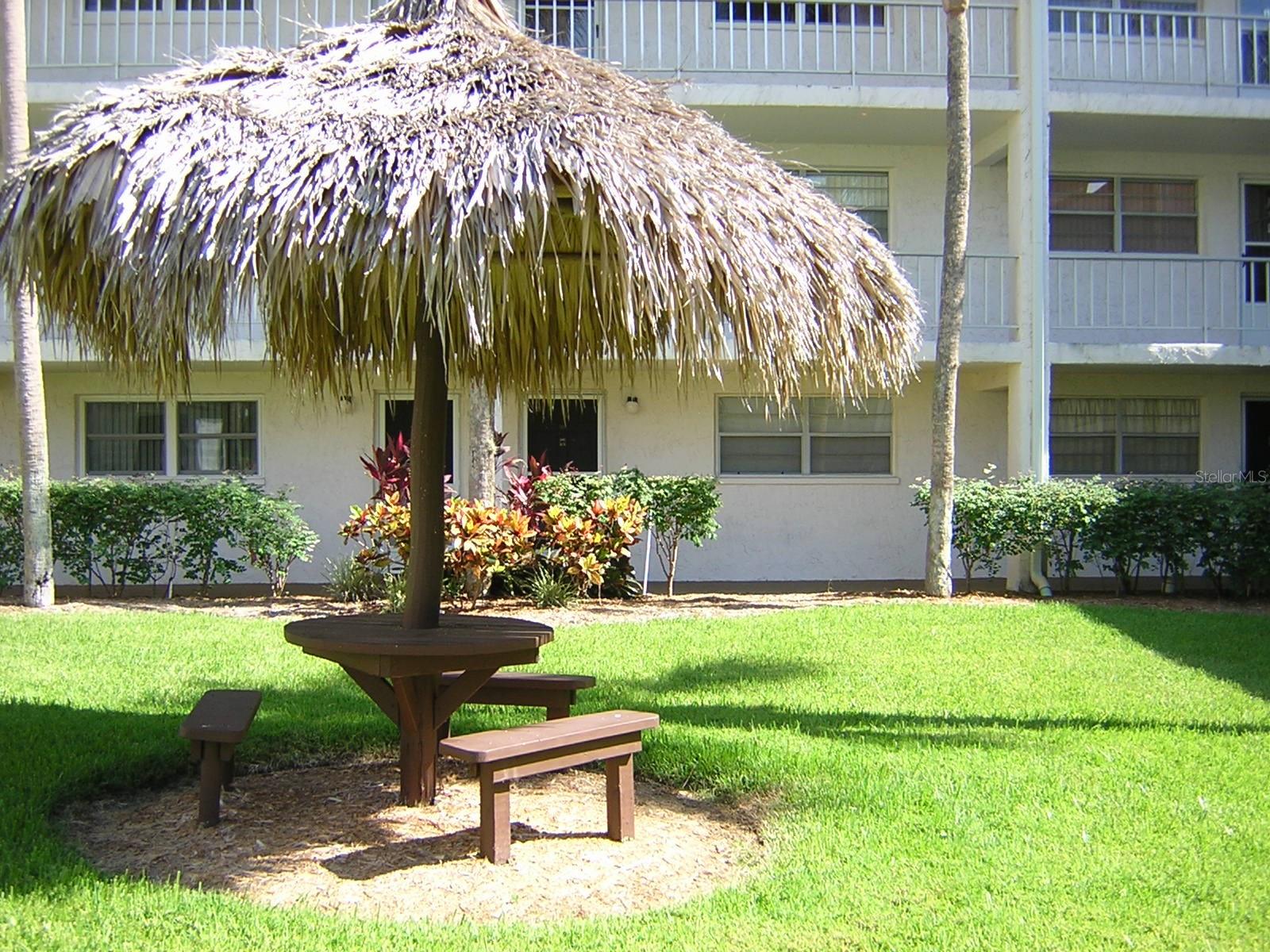 Image 18 of 20 For 12760 Indian Rocks Road 555