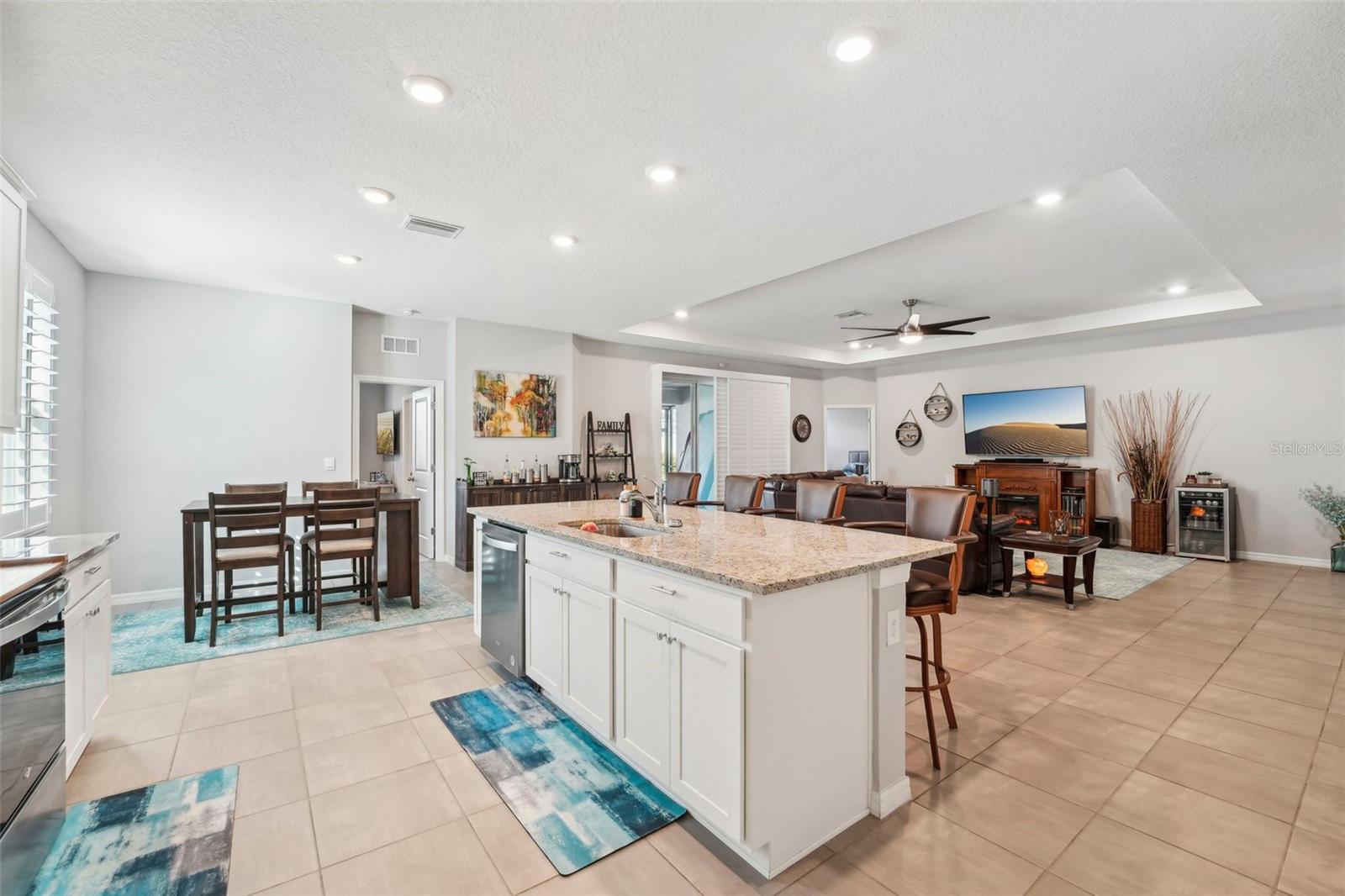 Listing photo id 9 for 32231 Conchshell Sail Street