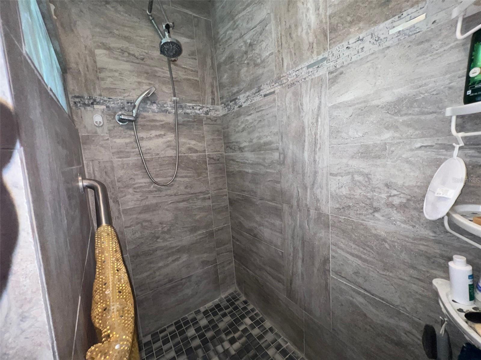 Image 5 of 13 For 12139 Buffington Lane