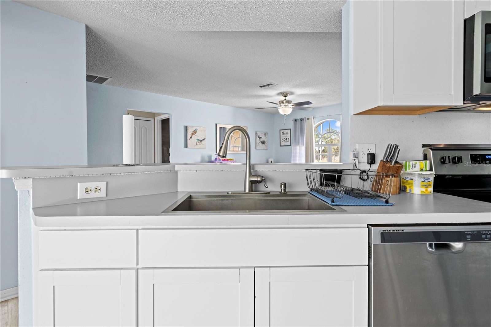 Listing photo id 6 for 11054 Liberto Road