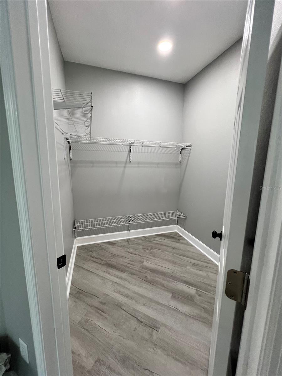 Image 32 of 52 For 3413 72nd Street