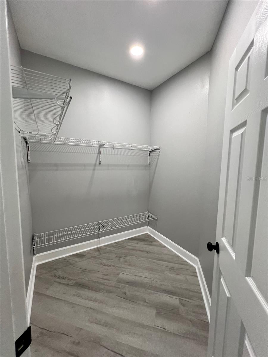 Image 33 of 52 For 3413 72nd Street