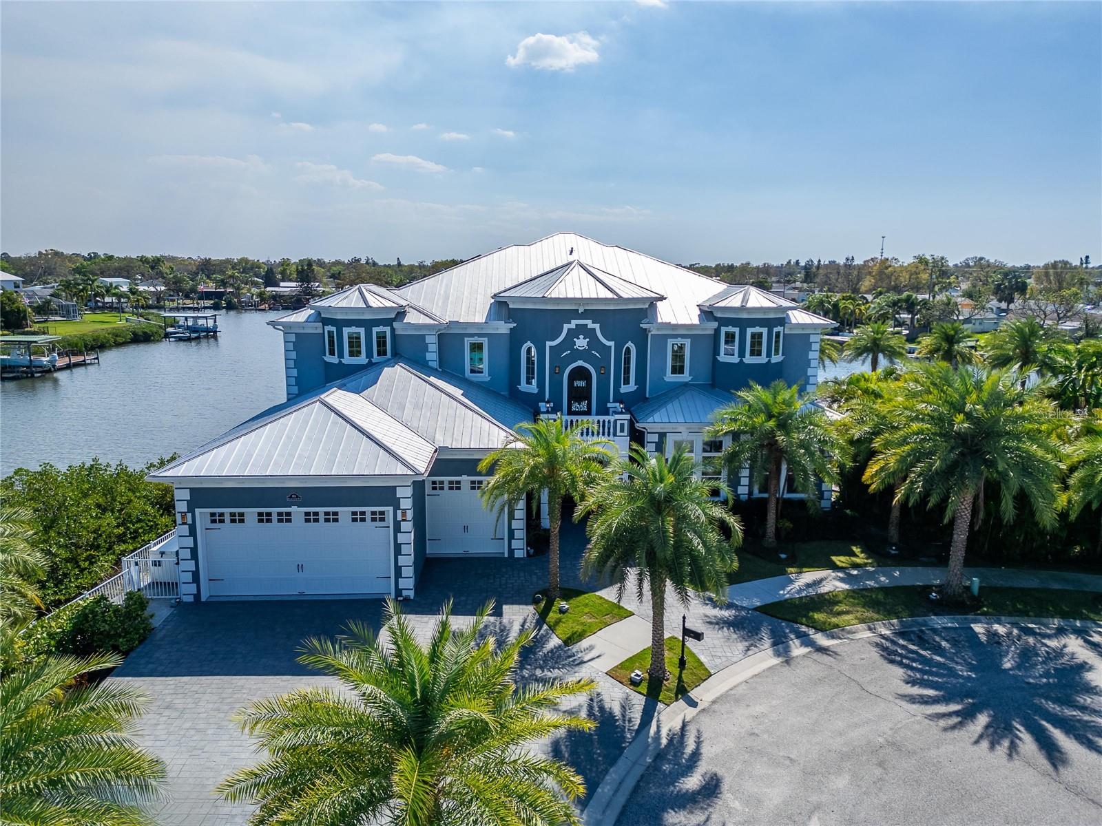 Listing photo id 10 for 401 Bahama Grande Boulevard