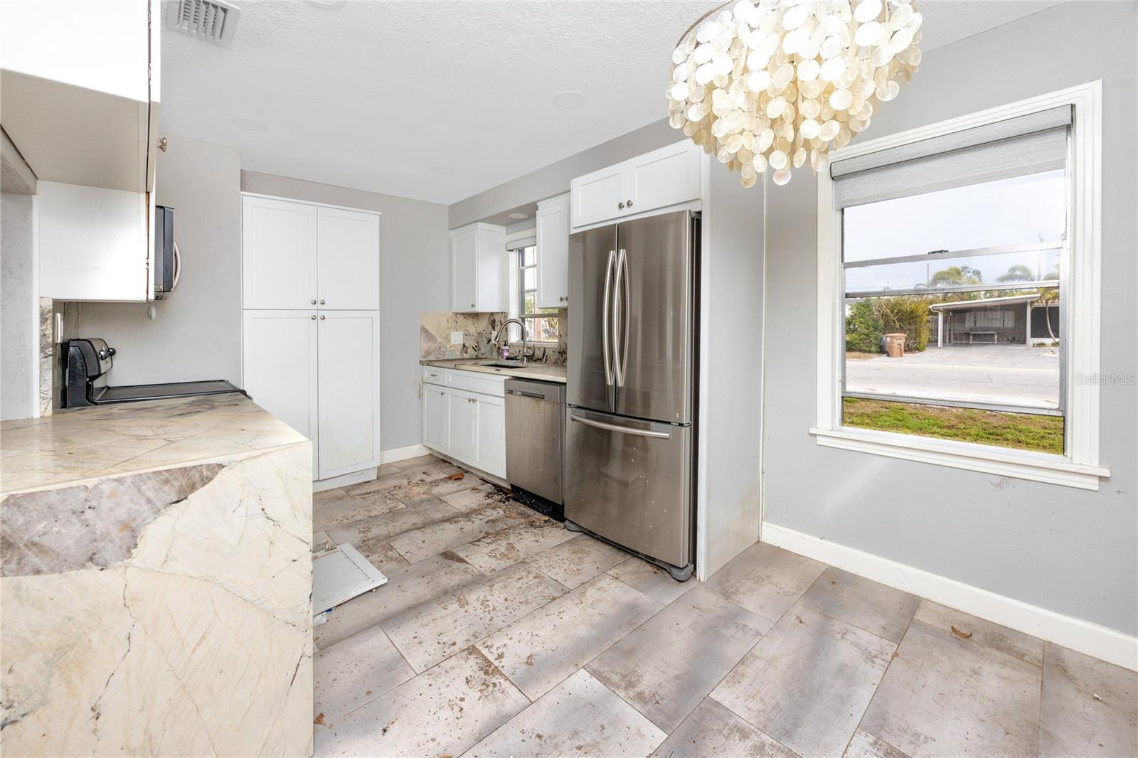 Image 13 of 41 For 14050 Parsley Drive