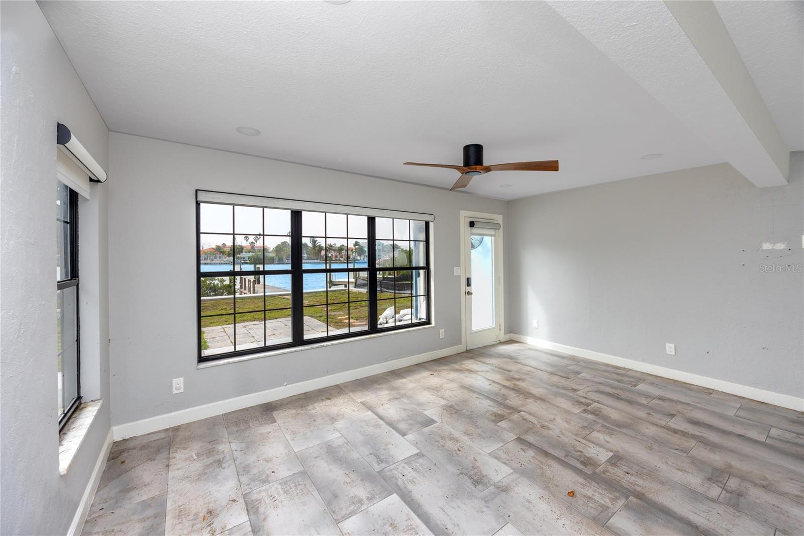 Image 18 of 41 For 14050 Parsley Drive