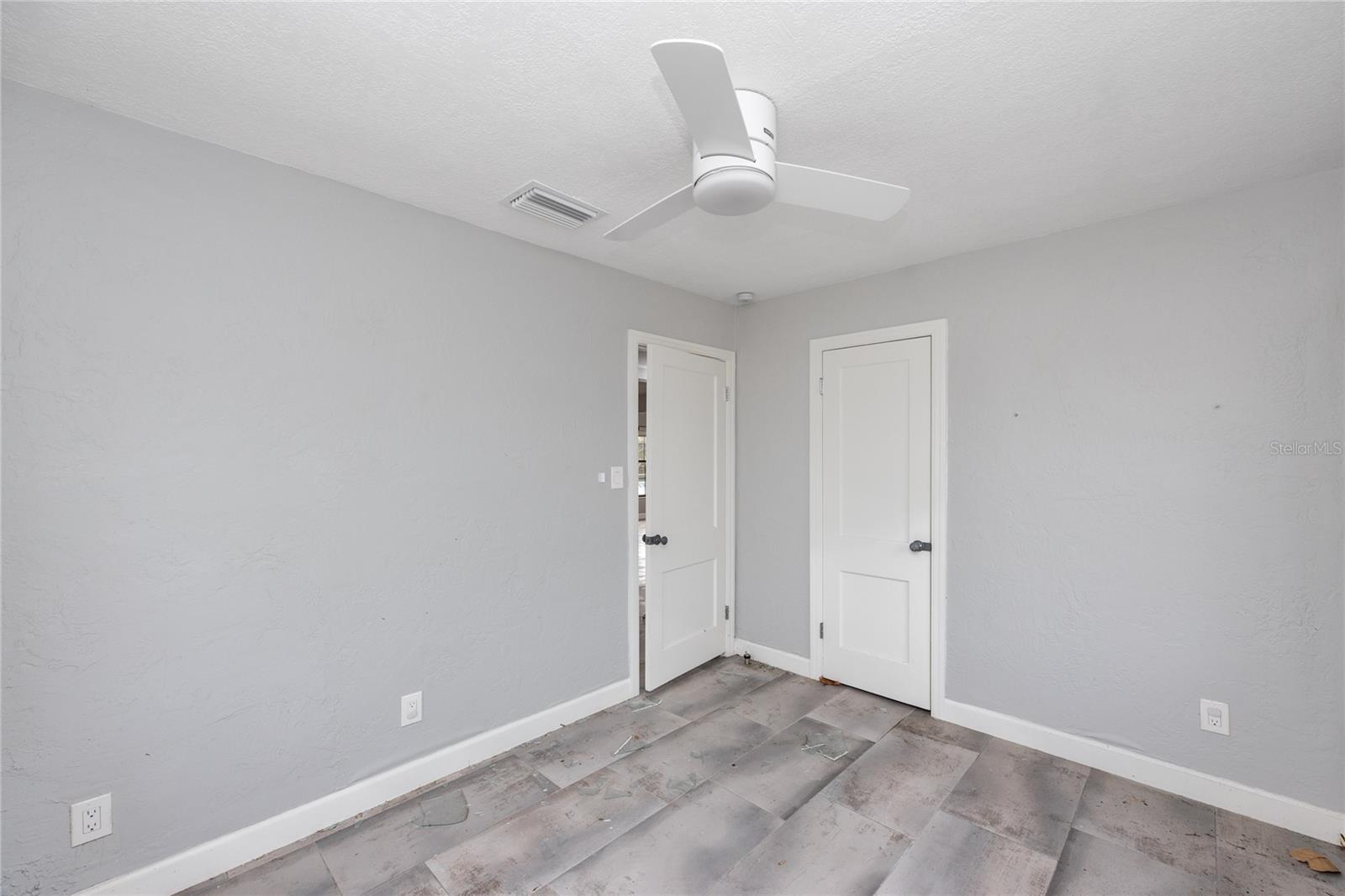 Image 32 of 41 For 14050 Parsley Drive