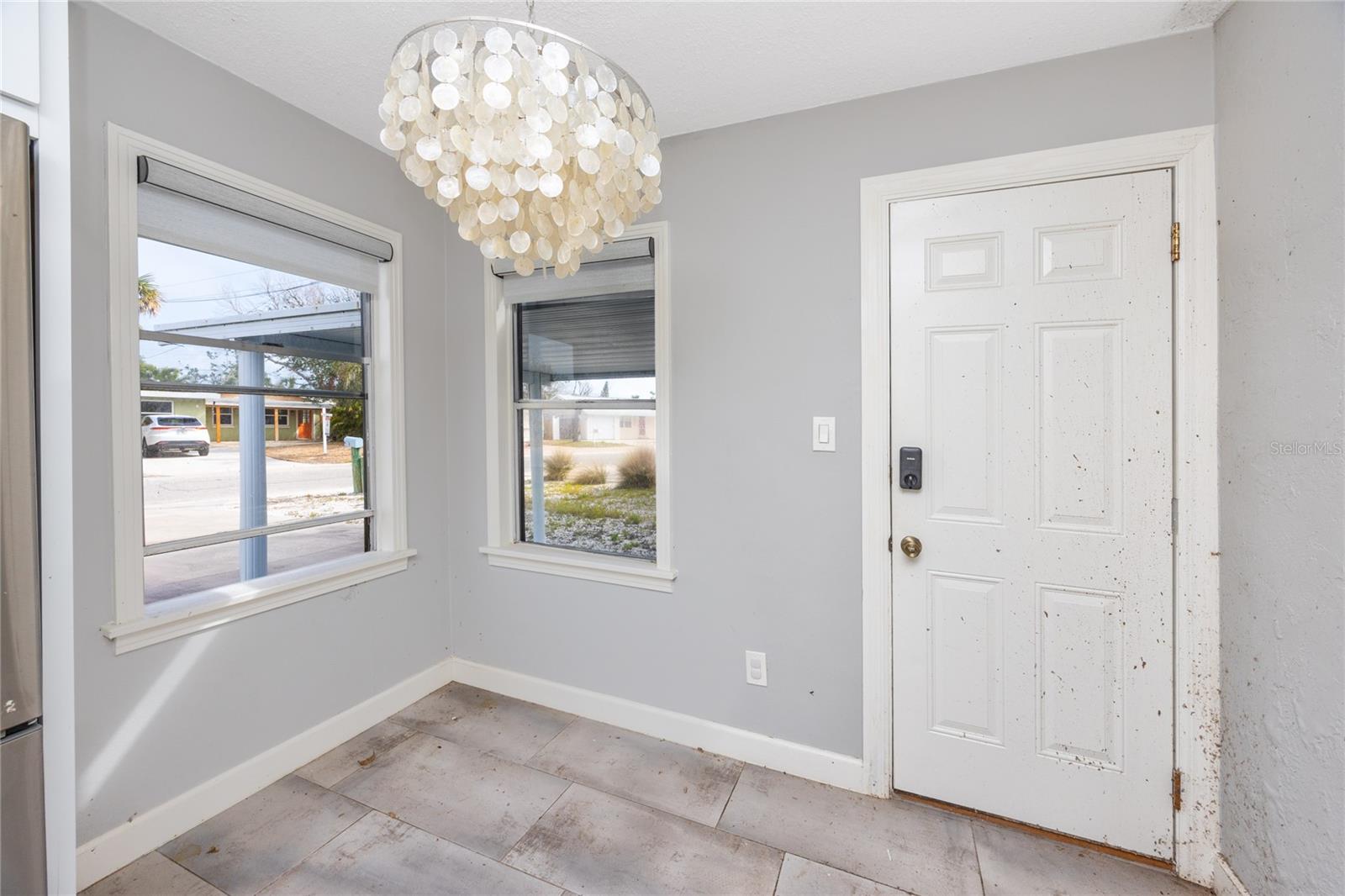 Image 9 of 41 For 14050 Parsley Drive