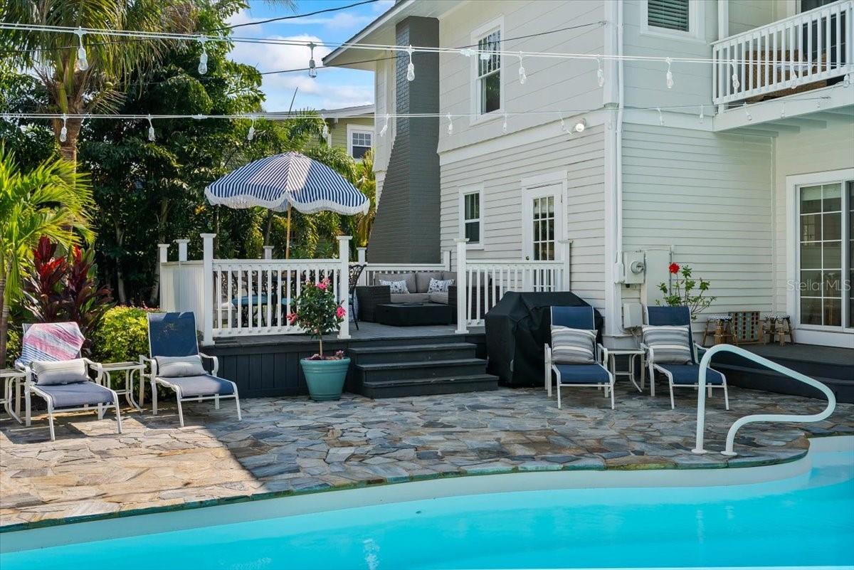 Image 35 of 53 For 235 10th Avenue Ne