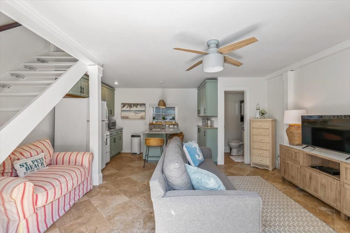 Image 39 of 53 For 235 10th Avenue Ne