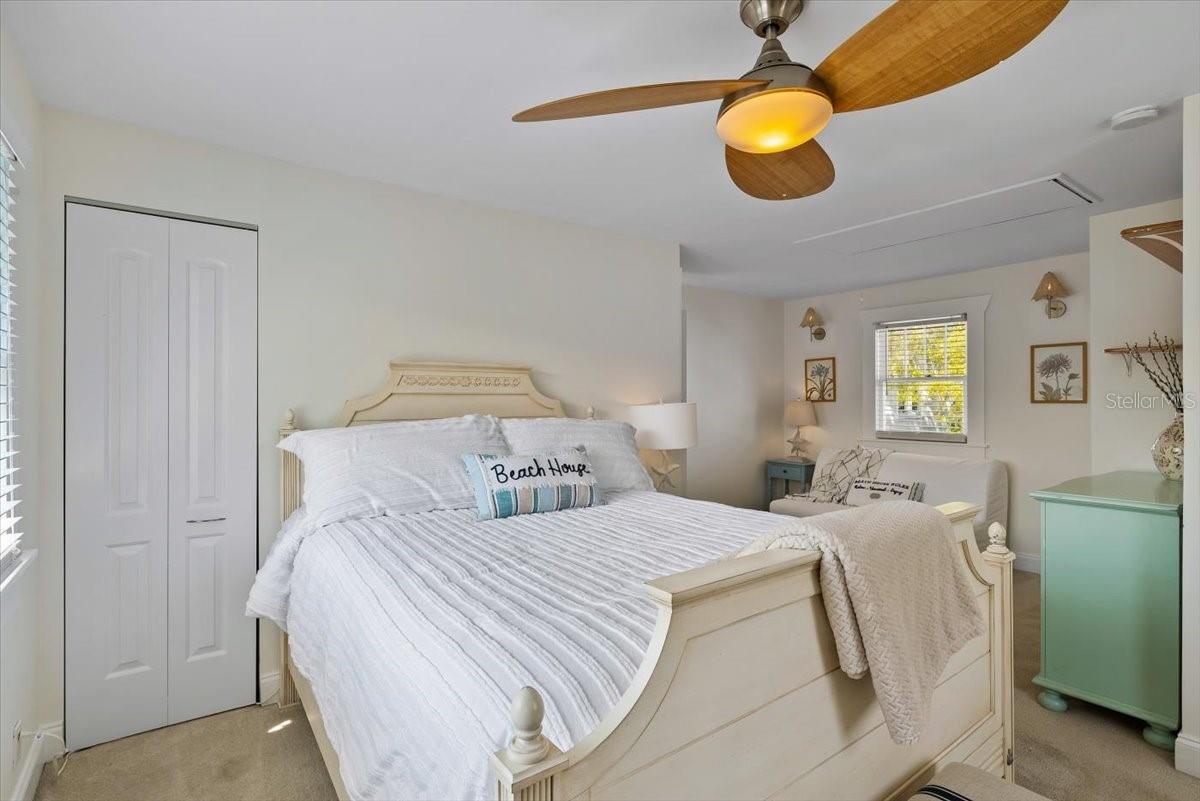 Image 43 of 53 For 235 10th Avenue Ne