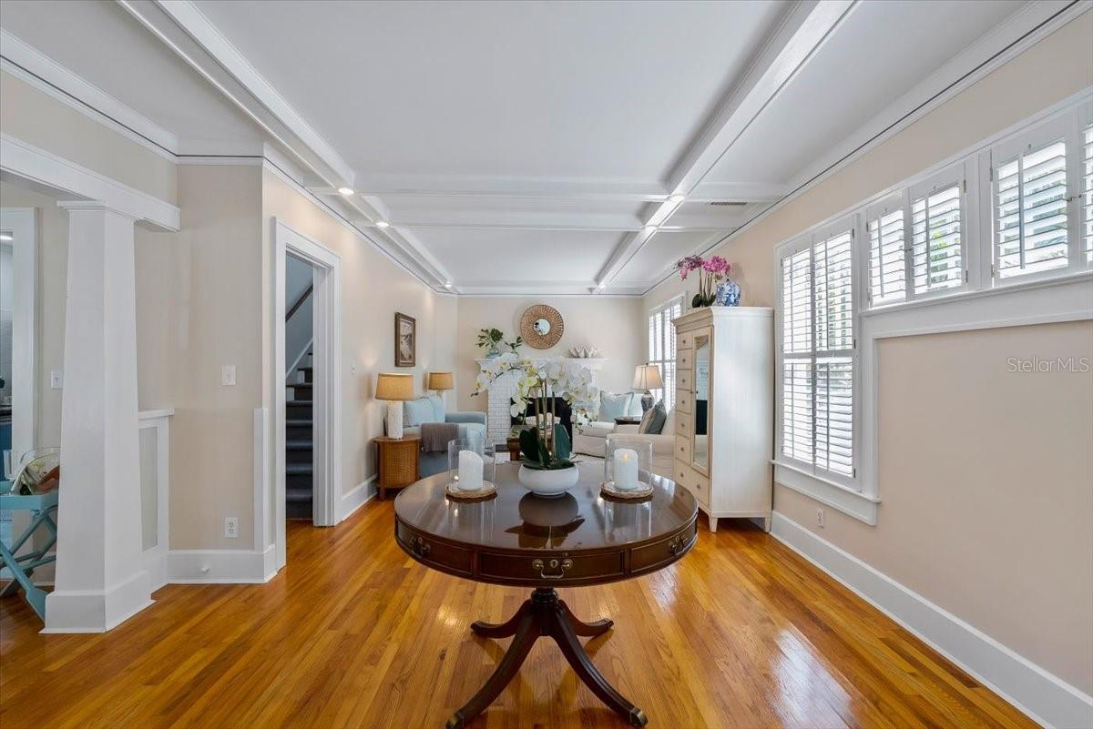 Image 6 of 53 For 235 10th Avenue Ne