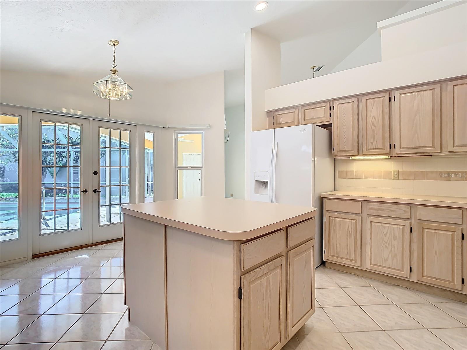 Listing photo id 24 for 2725 Onizuka Court