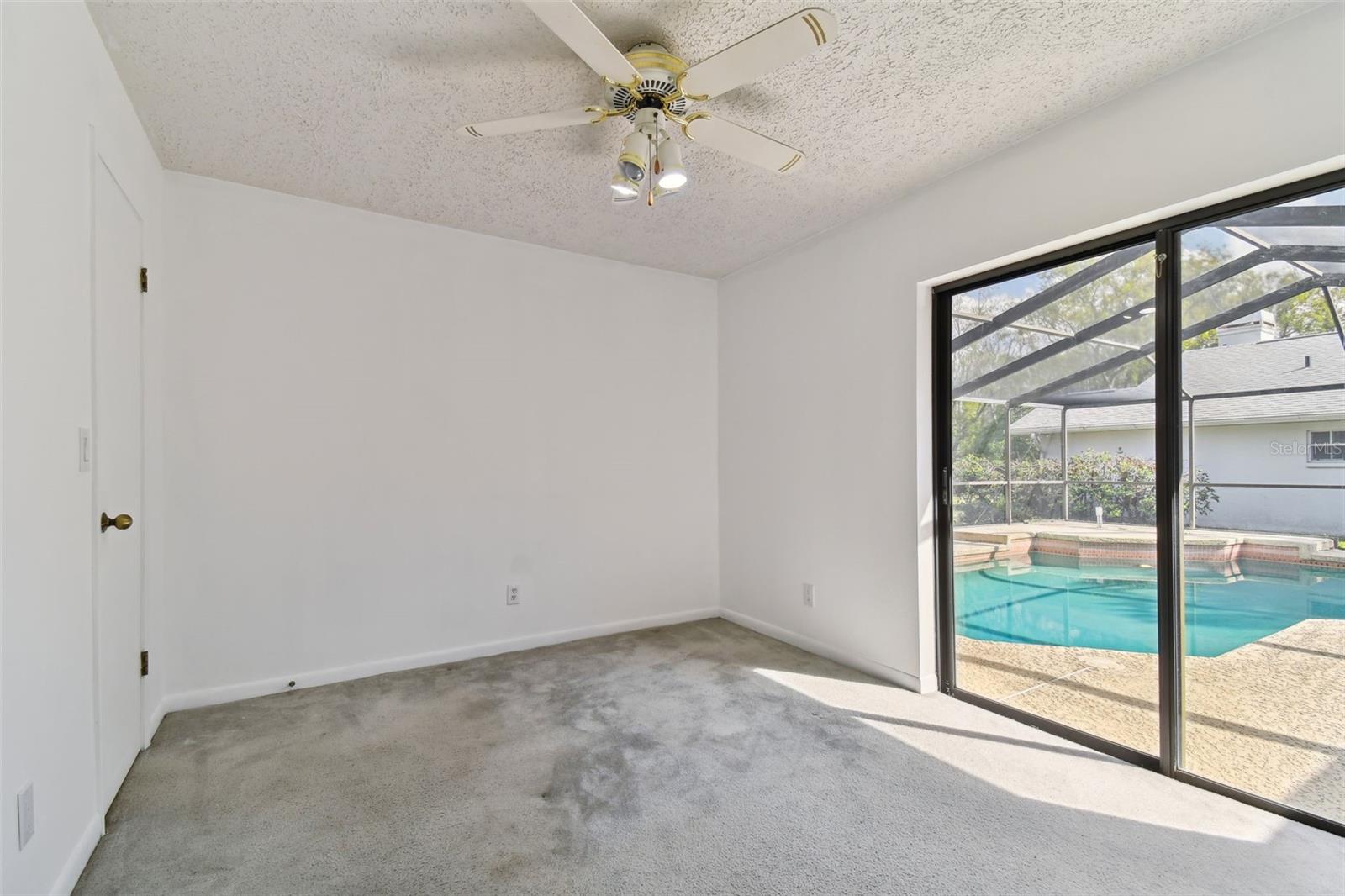 Image 26 of 52 For 4735 Foxshire Circle