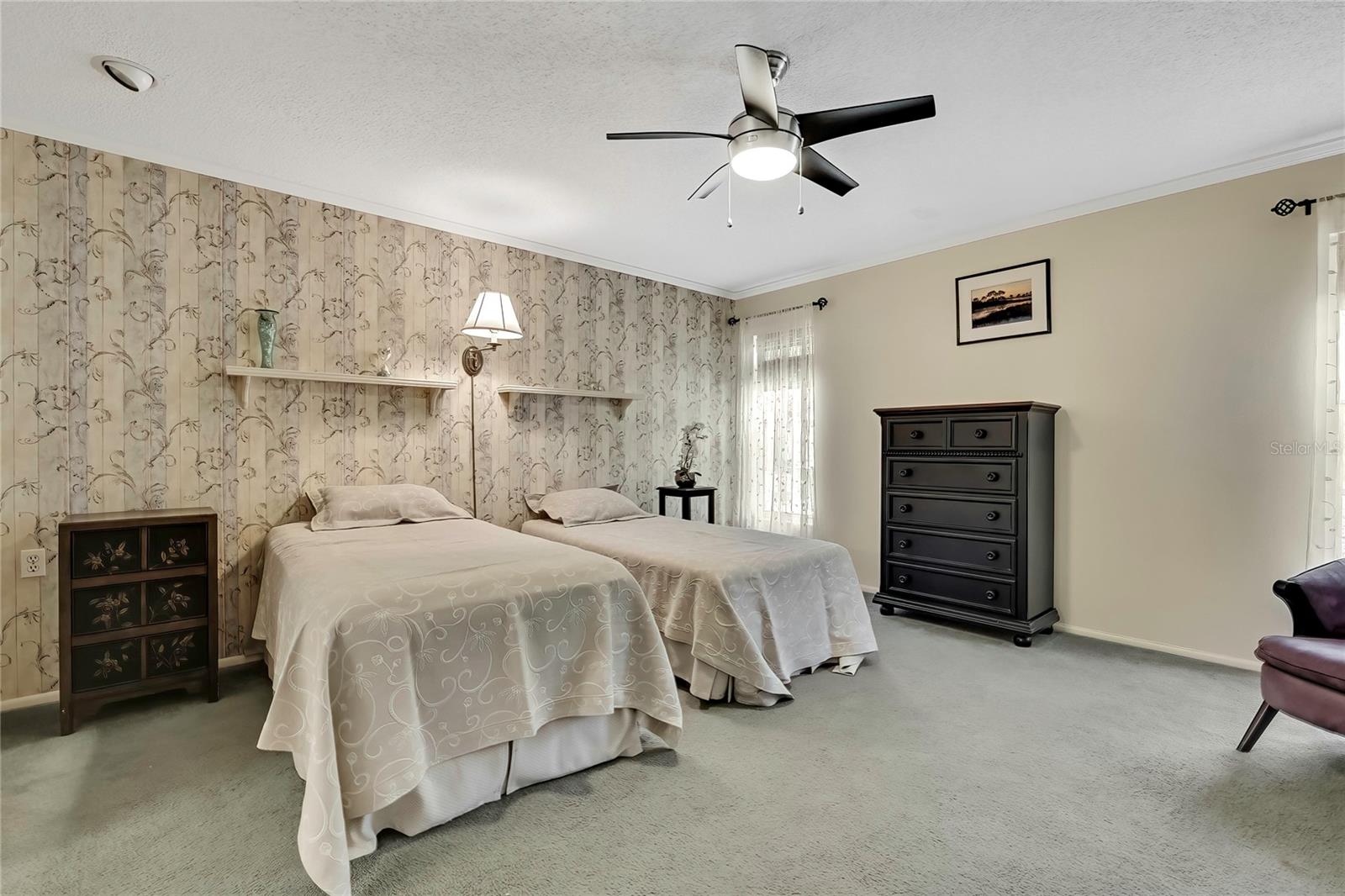 Image 23 of 41 For 8045 Sugarbush Drive