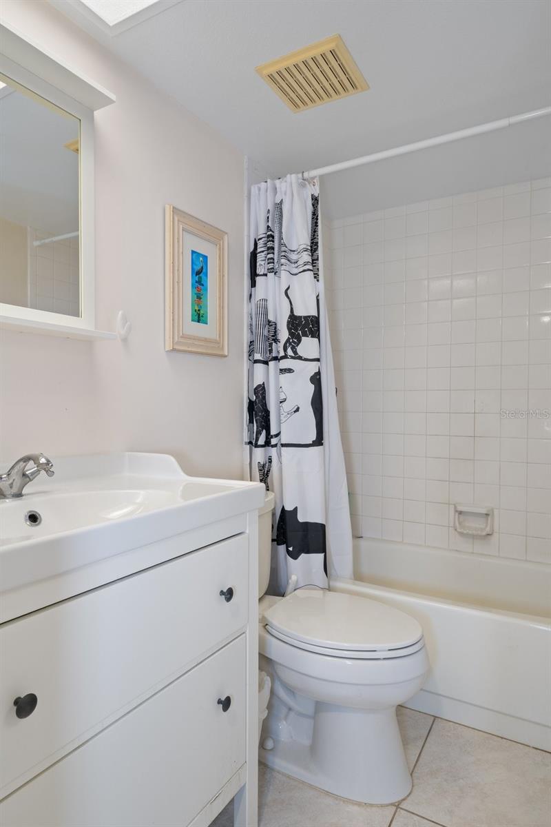 Listing photo id 24 for 128 Nancy Drive 128