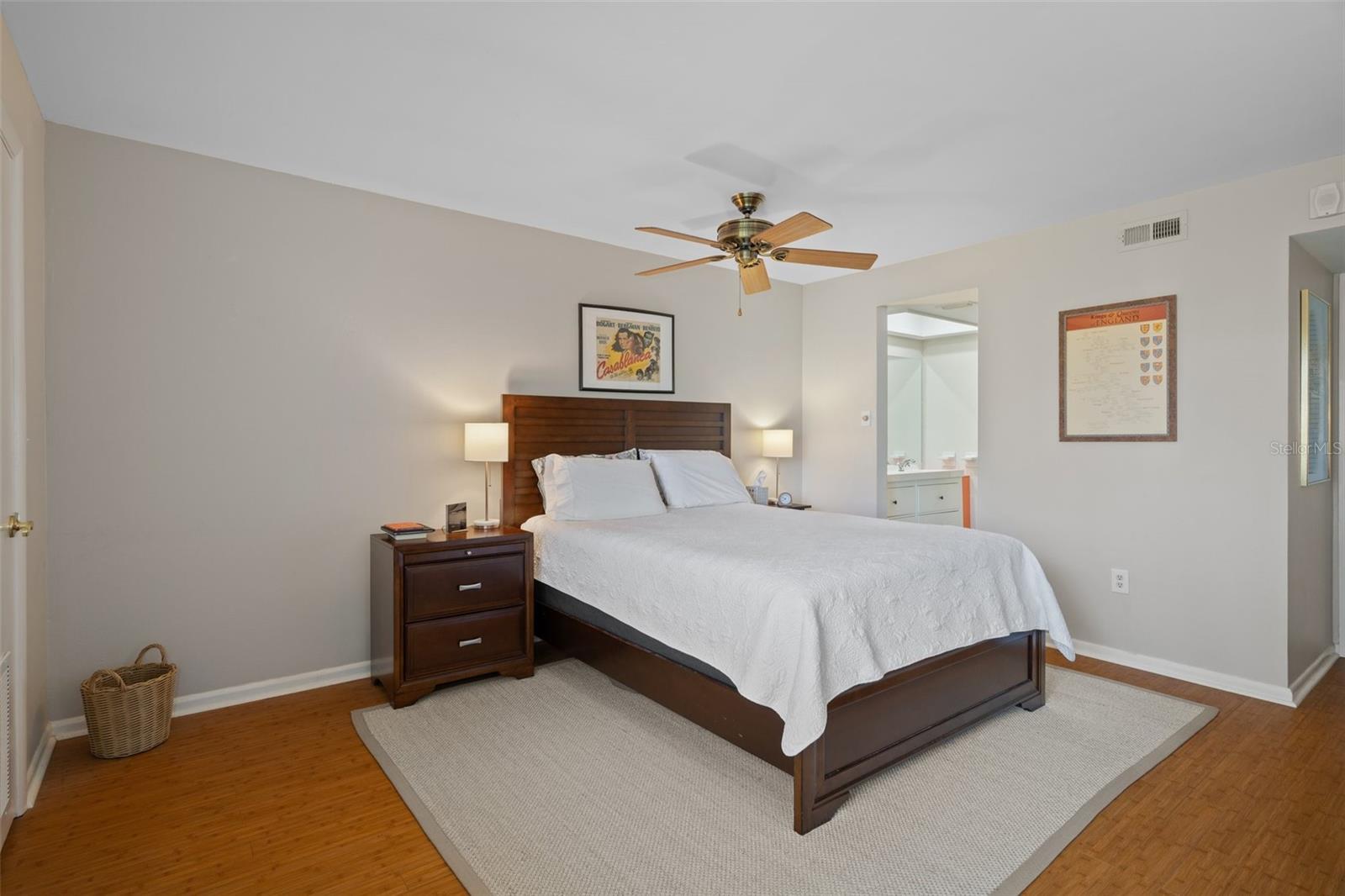 Listing photo id 27 for 128 Nancy Drive 128