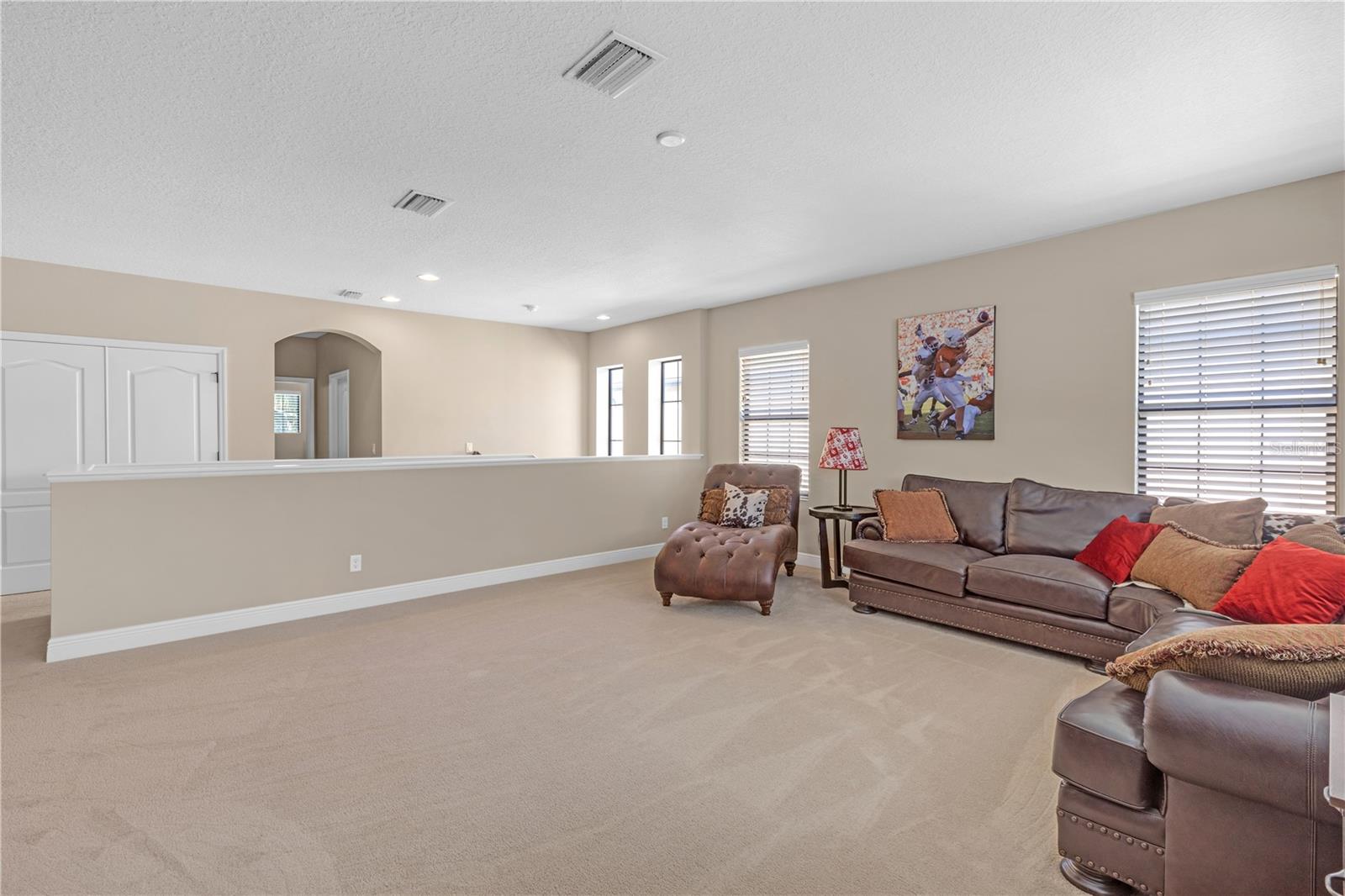 Listing photo id 30 for 8414 Eagle Brook Drive