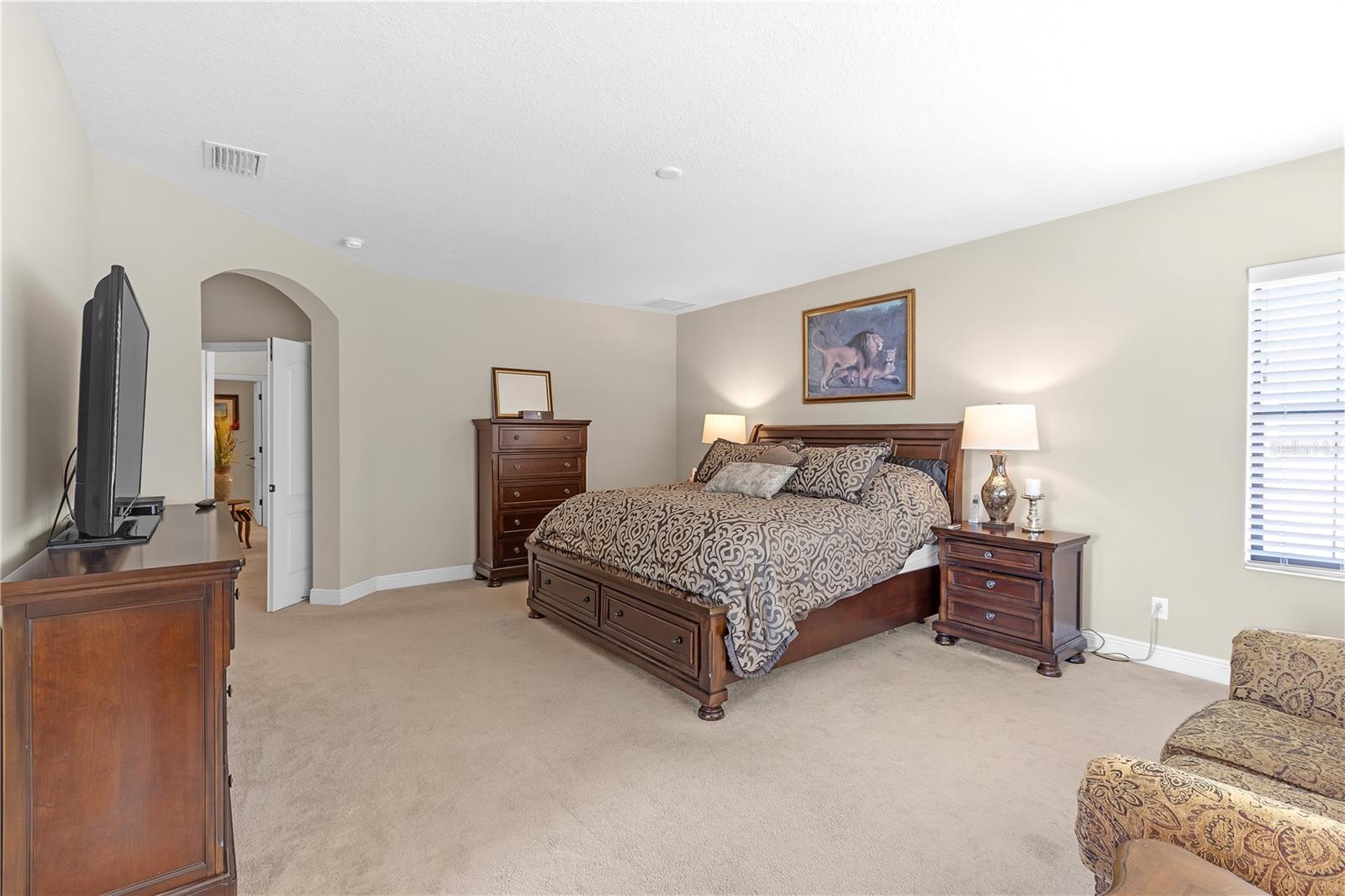 Listing photo id 38 for 8414 Eagle Brook Drive