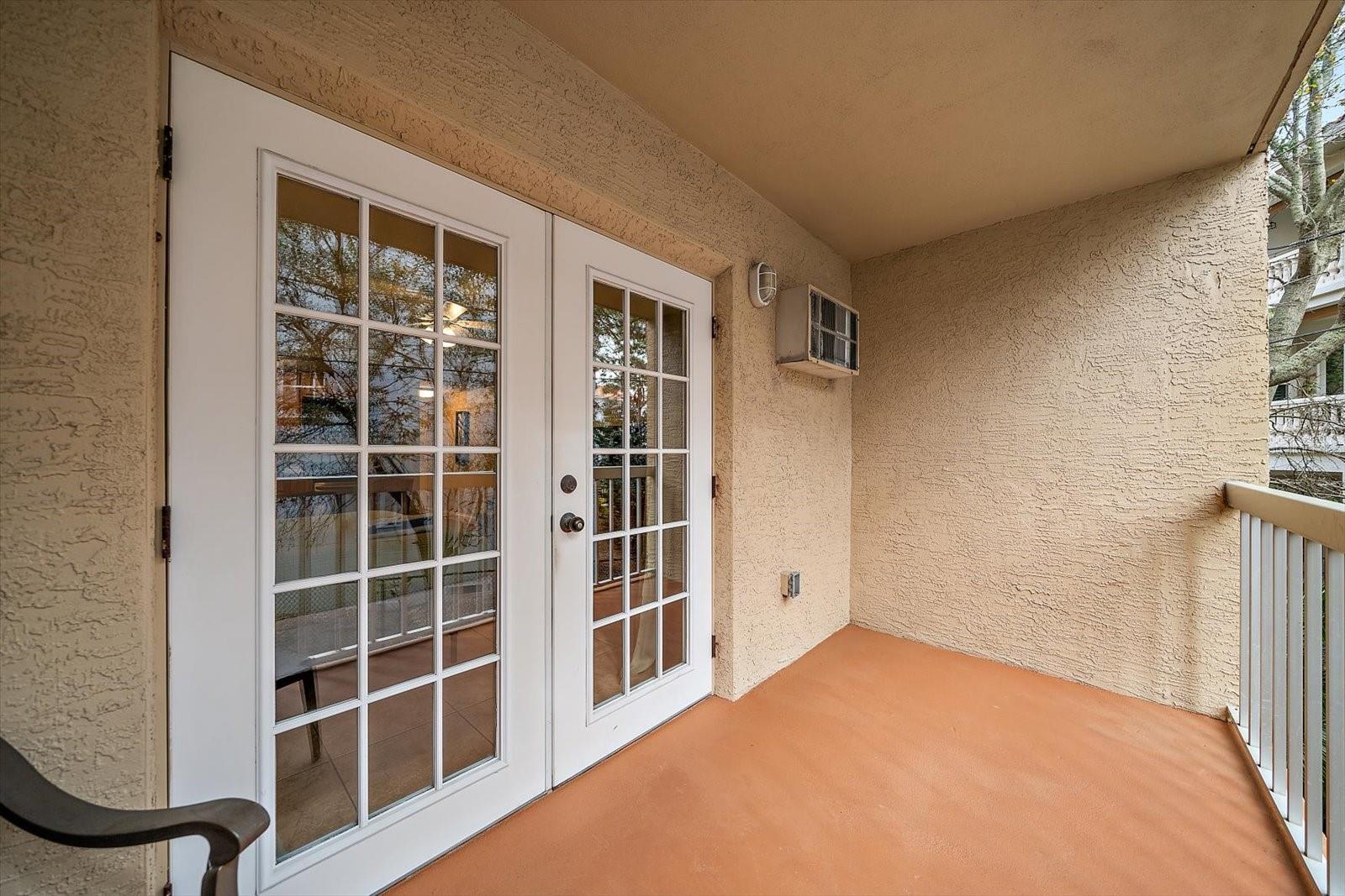 Listing photo id 11 for 1414 Bayshore Boulevard 227