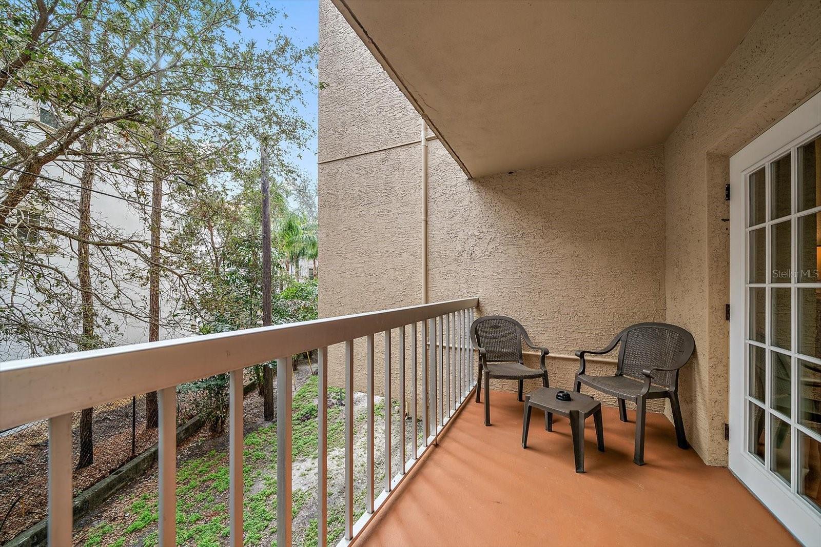 Listing photo id 13 for 1414 Bayshore Boulevard 227