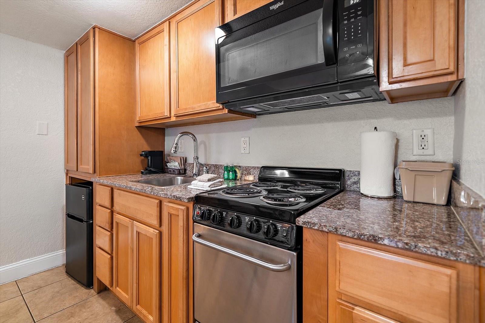 Listing photo id 1 for 1414 Bayshore Boulevard 227