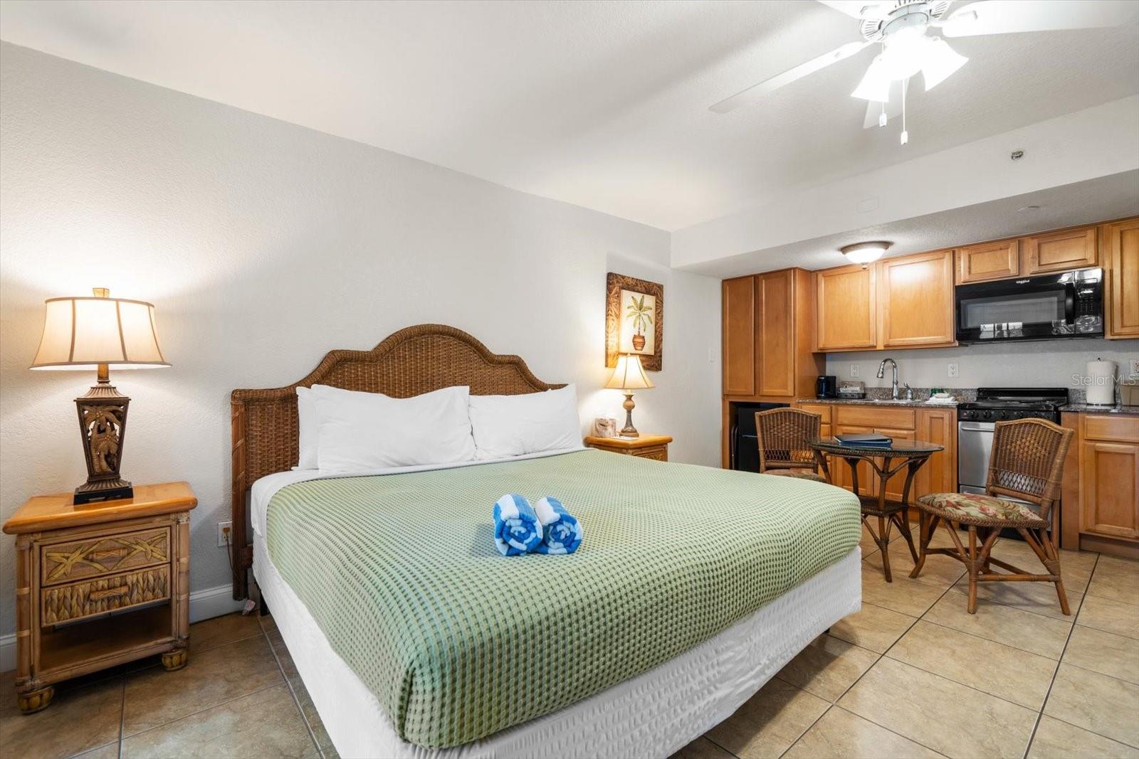 Listing photo id 3 for 1414 Bayshore Boulevard 227
