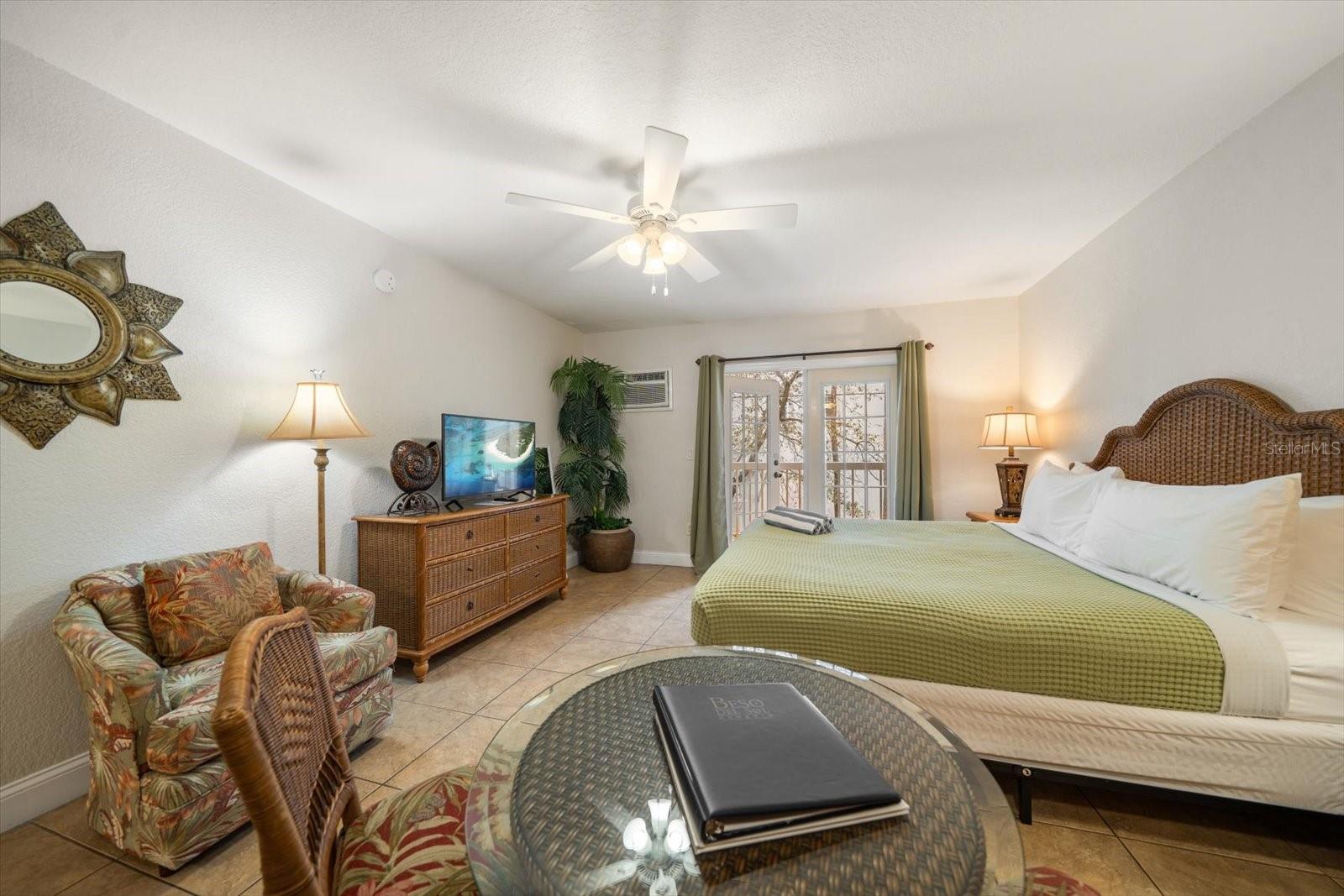 Listing photo id 5 for 1414 Bayshore Boulevard 227