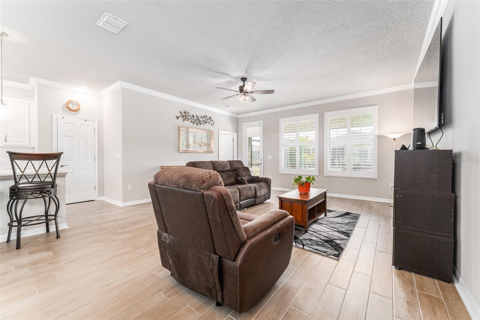 Image 18 of 48 For 13915 Kingfisher Glen Drive