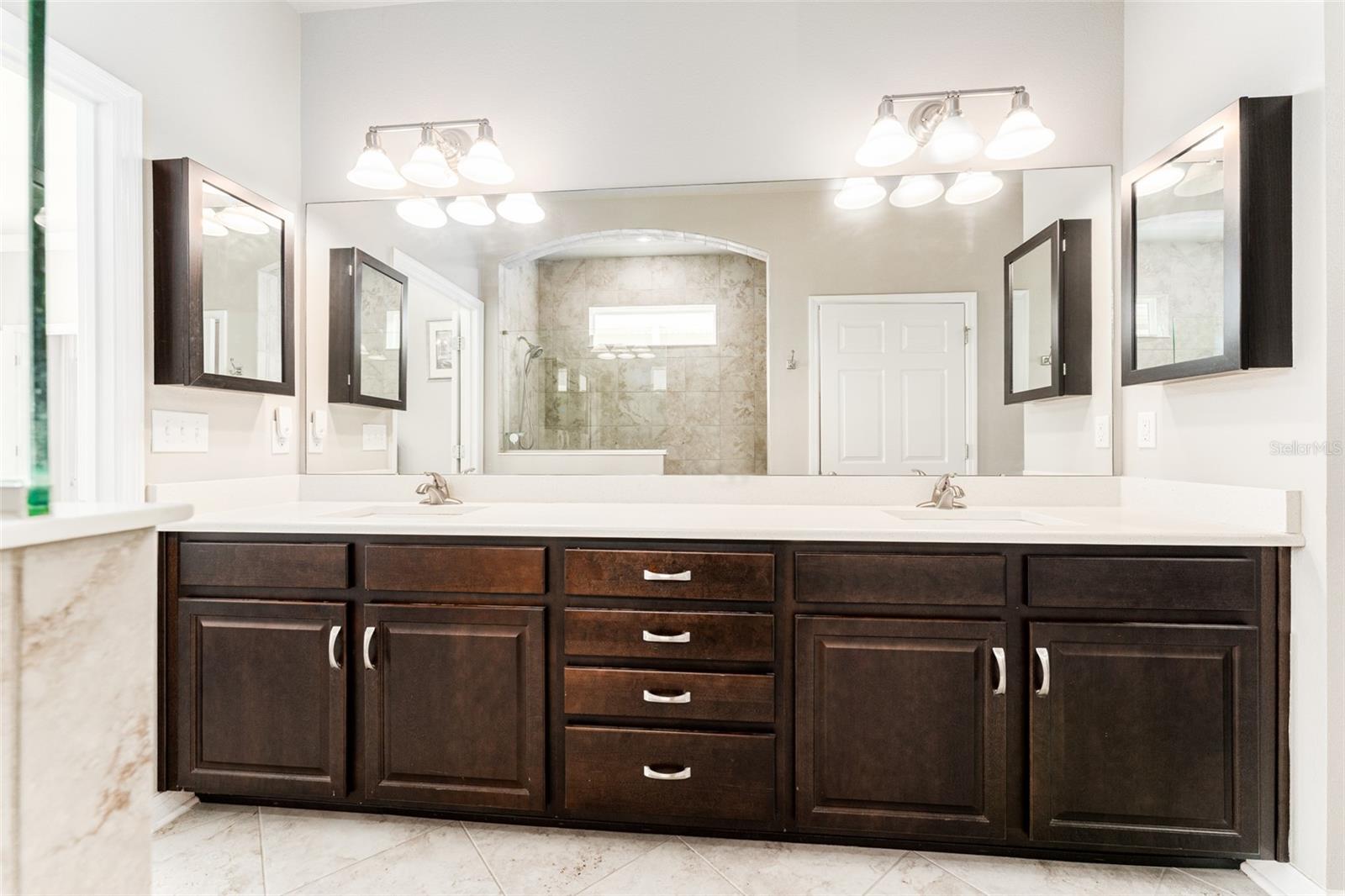 Image 25 of 48 For 13915 Kingfisher Glen Drive