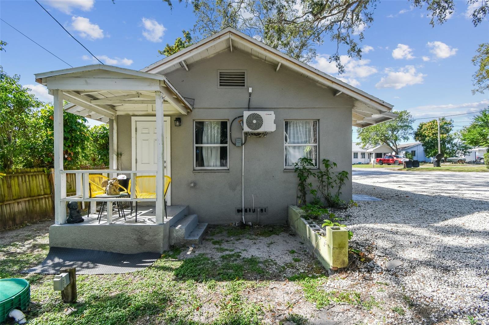 Image 5 of 20 For 1529 Sadlon Avenue