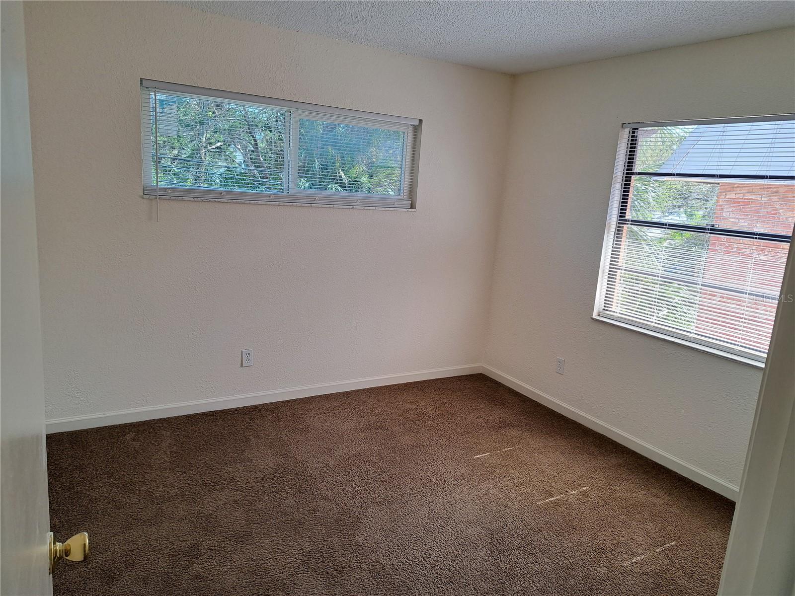 Image 13 of 21 For 2820 Dupont Street S 203